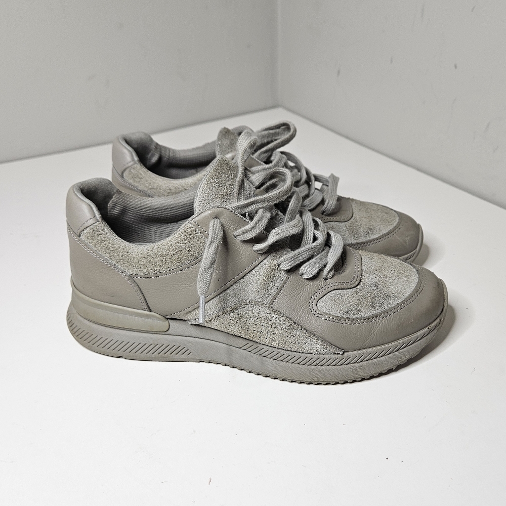 O By Everlane The Tread Trainer Gray Suede Lace Up Sneakers Women's 9